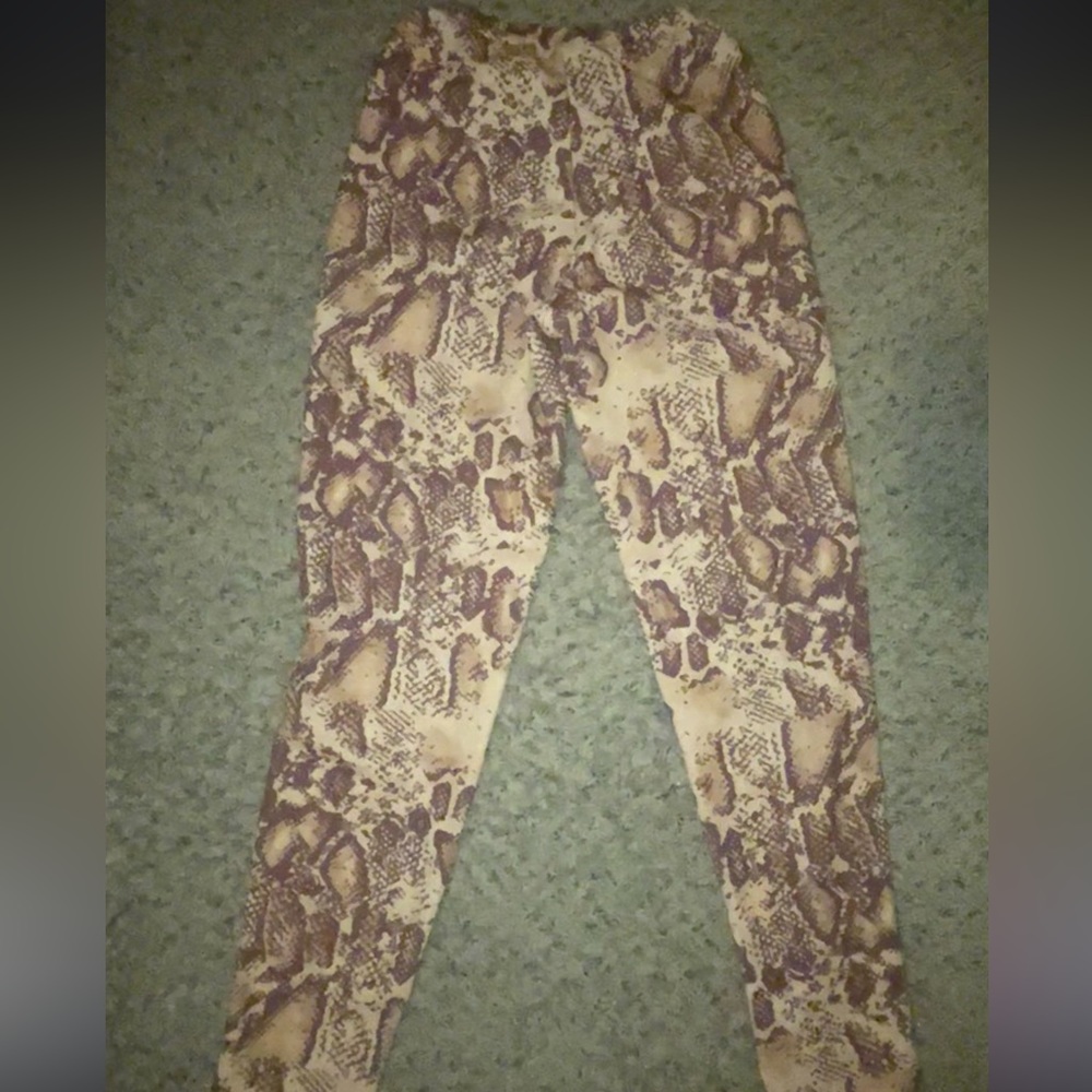 Brown Snake Skin - Picture 2 of 10